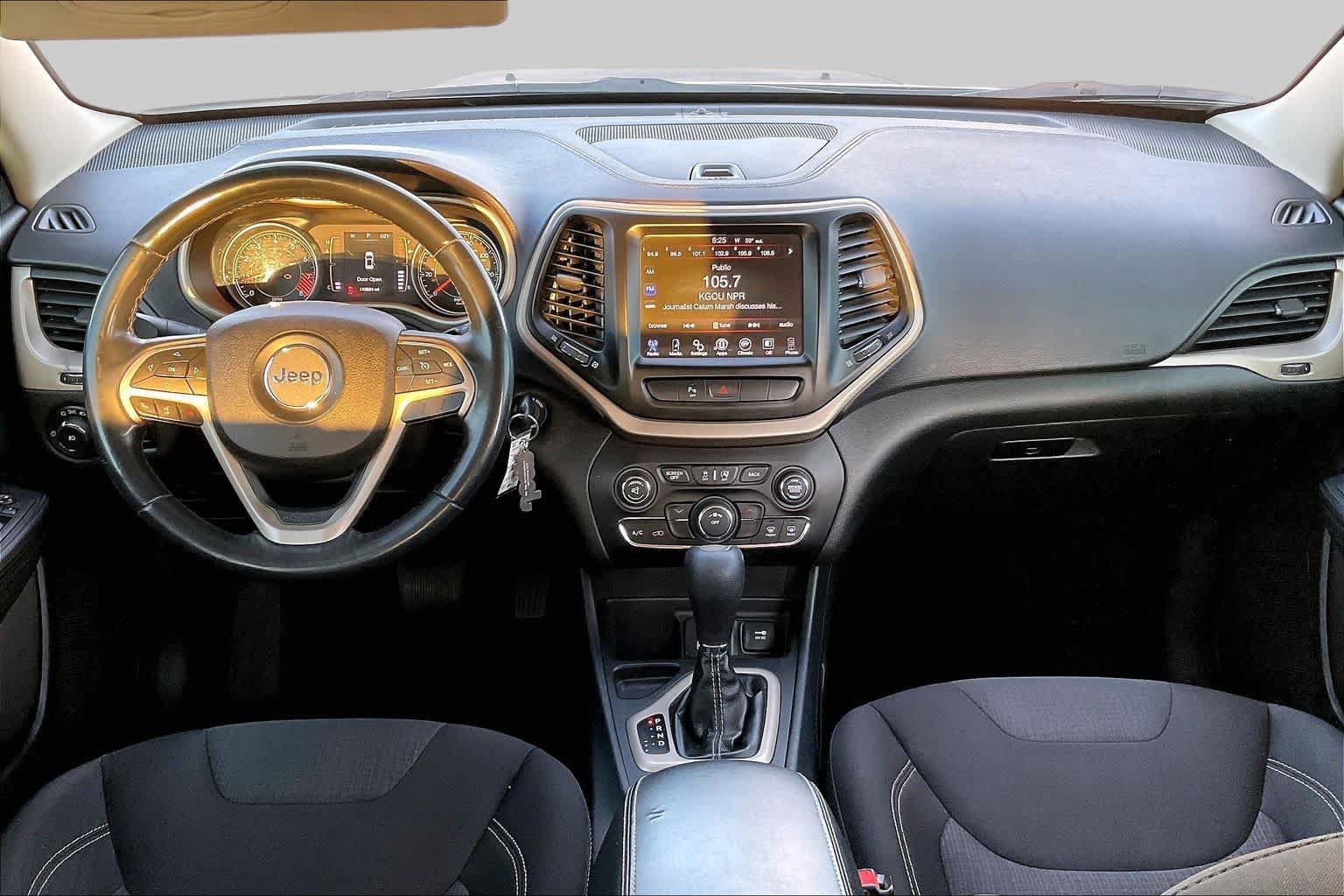 Used 2015 Jeep Cherokee Latitude FWD image 15