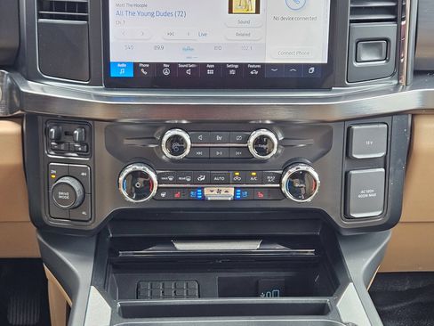 Used 2024 Ford F350 Lariat w/ Chrome Package AWD/4WD image 13