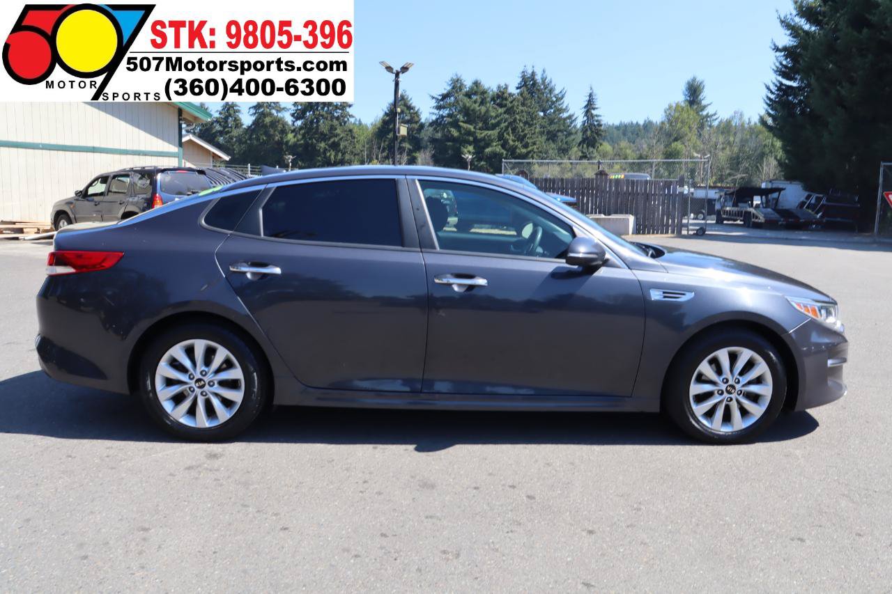Used 2017 Kia Optima LX w/ Option Group 014 FWD image 9