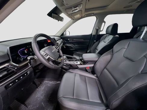 New 2025 Kia Telluride S image 22
