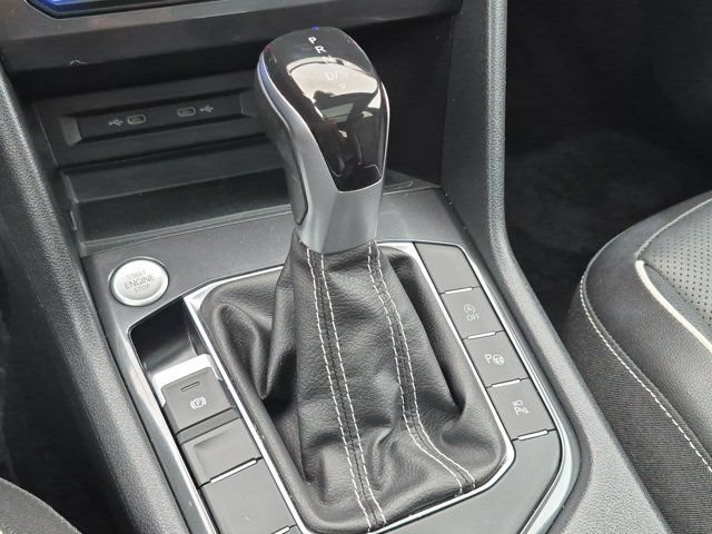 Used 2023 Volkswagen Tiguan SEL R-Line AWD/4WD image 16