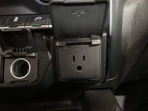 Used 2023 GMC Sierra 2500 Denali w/ Denali Ultimate Package image 34