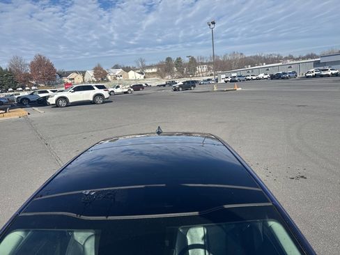 Used 2021 Kia K5 EX image 9