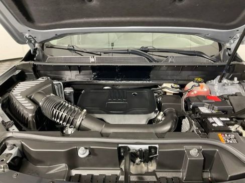 Used 2023 GMC Acadia SLE w/ Driver Convenience Package image 47