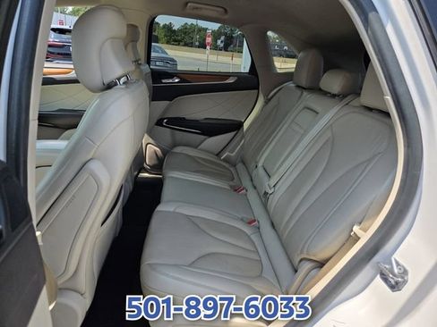 Certified 2019 Lincoln MKC Select w/ Select Plus Package FWD image 10