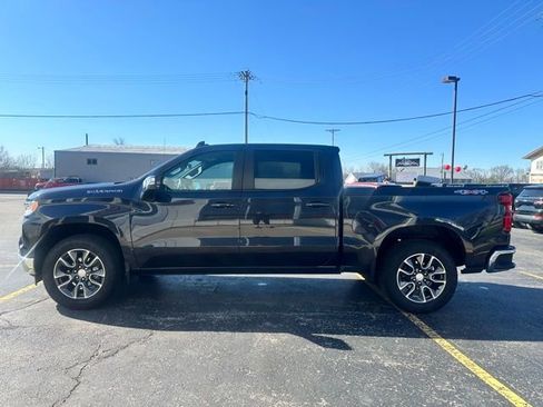Used 2024 Chevrolet Silverado 1500 LT AWD/4WD image 4