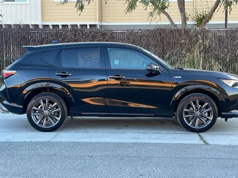 Certified 2025 Acura ADX A-Spec image 3