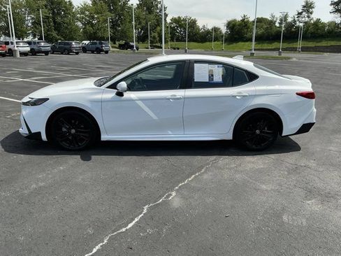 Used 2025 Toyota Camry SE w/ Convenience Package AWD/4WD image 10