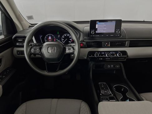 Used 2023 Honda Pilot LX image 20