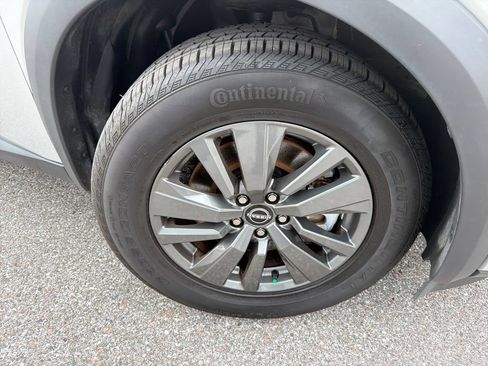 Used 2024 Nissan Pathfinder SV FWD image 48