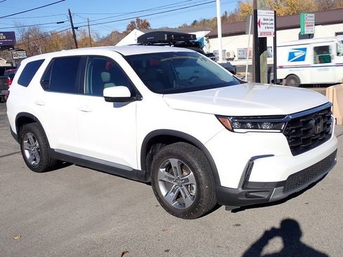 Used 2023 Honda Pilot EX-L image 9