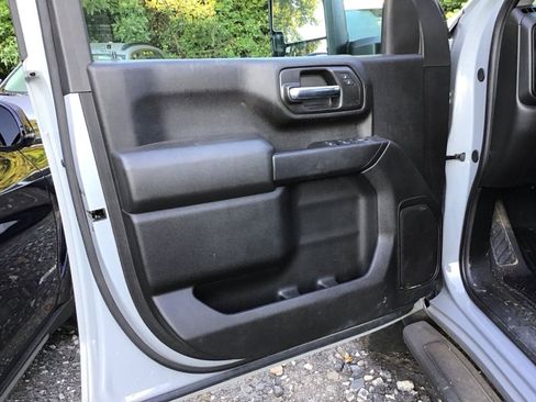 Used 2024 Chevrolet Silverado 2500 Custom w/ Custom Value Package AWD/4WD image 10