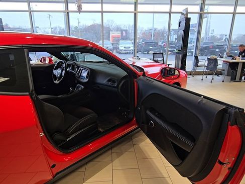 Used 2022 Dodge Challenger SRT Hellcat image 15