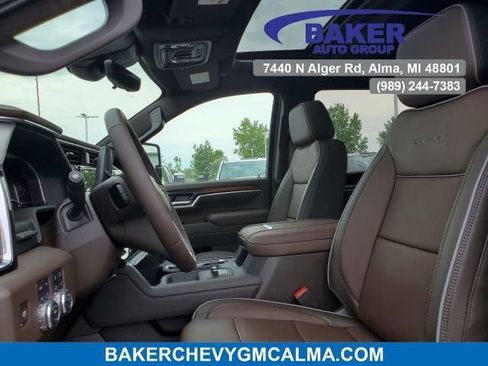 New 2025 GMC Sierra 2500 Denali w/ Denali Reserve Package image 8