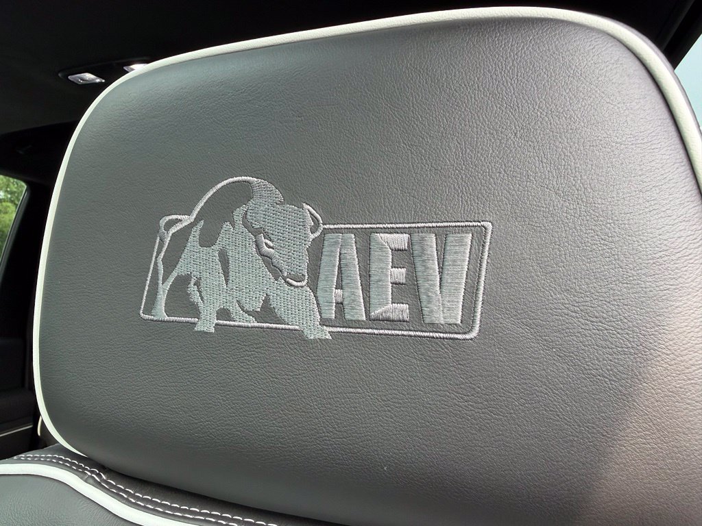 Used 2024 GMC Sierra 2500 AT4X w/ AT4X AEV Edition AWD/4WD image 6