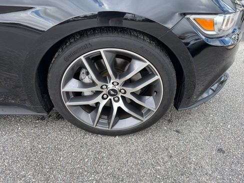 Used 2015 Ford Mustang GT Premium RWD image 4