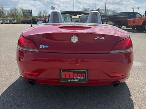 Used 2011 BMW Z4 sDrive35i image 4