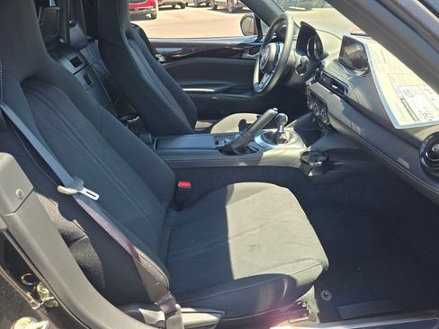 New 2026 MAZDA MX-5 Miata Club w/ Interior Package RWD image 9