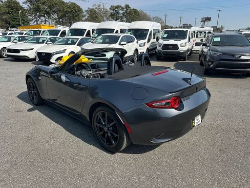 Used 2016 MAZDA MX-5 Miata Club image 5