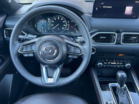 Used 2022 MAZDA CX-5 Signature image 11