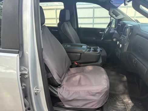 Used 2020 GMC Sierra 2500 4x4 Crew Cab w/ Gooseneck/5TH Wheel Package image 12