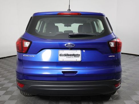 Used 2019 Ford Escape S image 3
