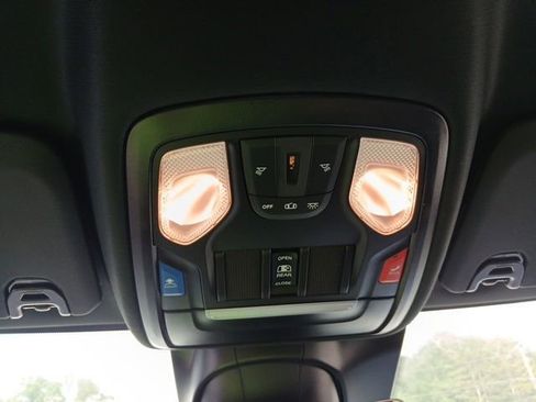 New 2026 RAM 3500 Tradesman AWD/4WD image 32