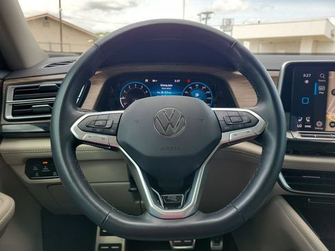 Used 2025 Volkswagen Atlas SEL Premium R-Line AWD/4WD image 22