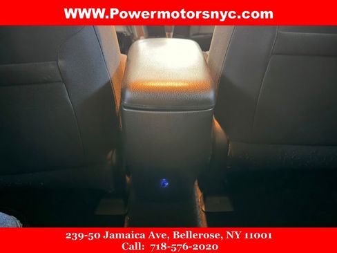 Used 2018 Toyota RAV4 LE image 36