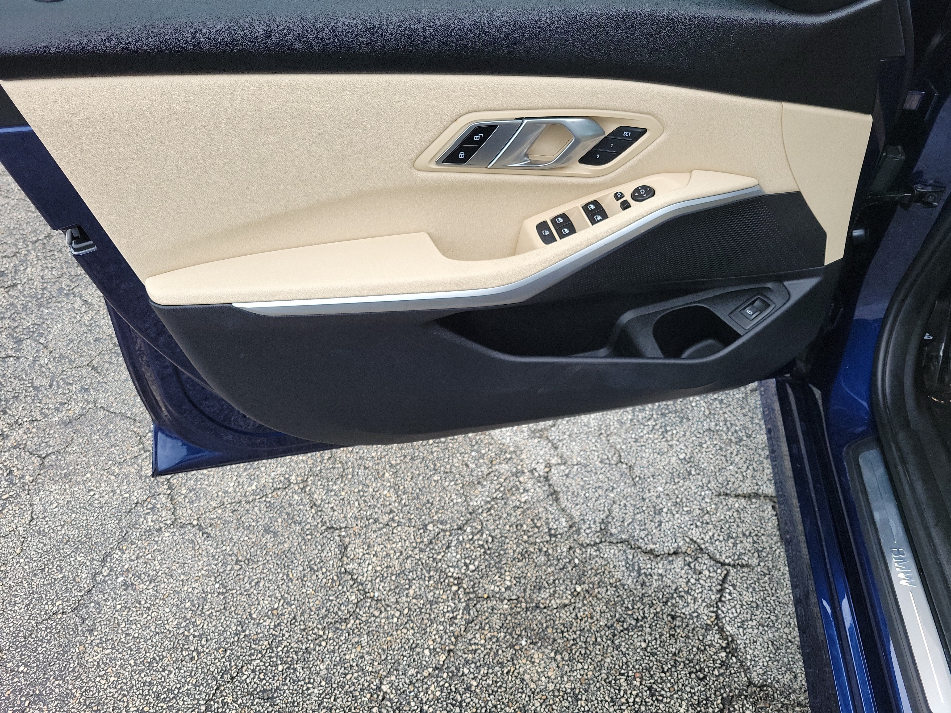 Used 2020 BMW 330i Sedan w/ Convenience Package RWD image 22
