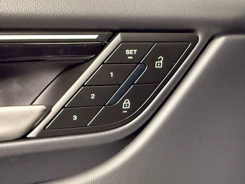 New 2025 Porsche Macan 4 Electric image 27