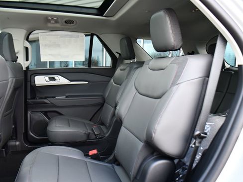 New 2026 Ford Explorer Active w/ Active Comfort Package AWD/4WD image 22