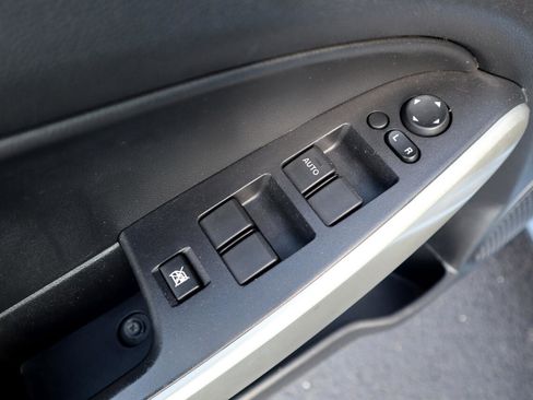 Used 2013 MAZDA MAZDA2 Sport image 51