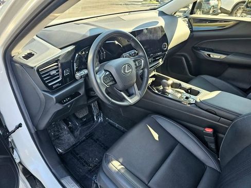 Used 2024 Lexus NX 250 FWD w/ Towing Package (2000 Lbs) image 16