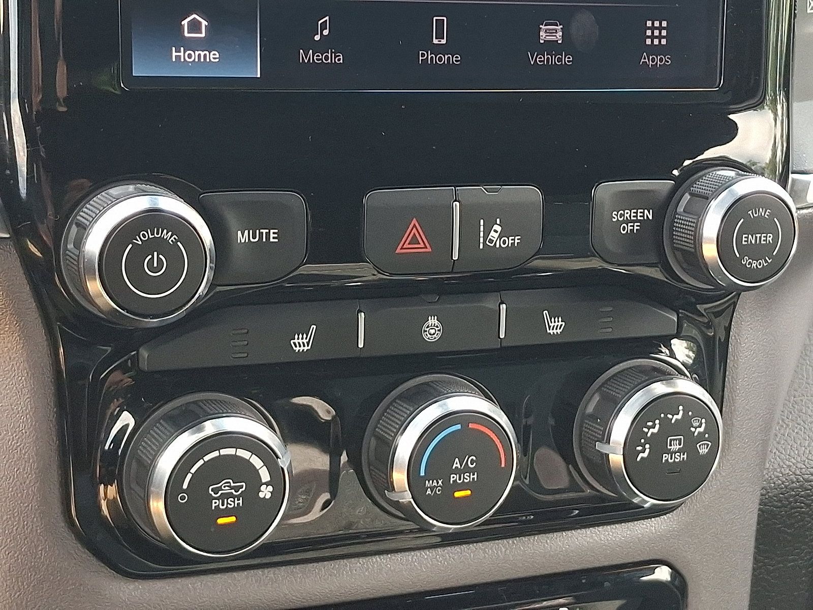 Used 2025 RAM 1500 Big Horn AWD/4WD image 15
