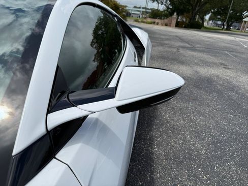 Used 2019 Acura NSX AWD/4WD image 12