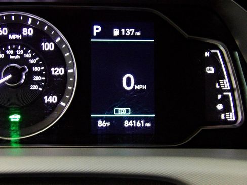 Used 2020 Hyundai Ioniq Blue FWD image 14