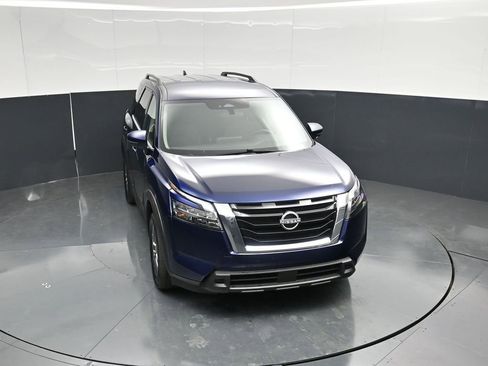 Used 2025 Nissan Pathfinder SV AWD/4WD image 44