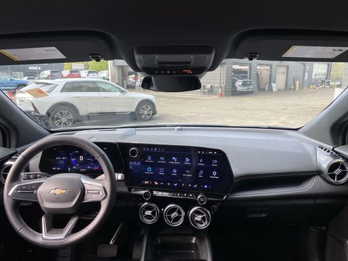 Used 2024 Chevrolet Blazer EV LT AWD/4WD image 12