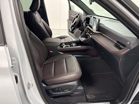 New 2026 Ford Explorer Platinum w/ LUX Leather Package image 18