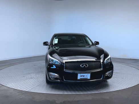 Used 2016 INFINITI Q70 3.7 AWD/4WD image 3