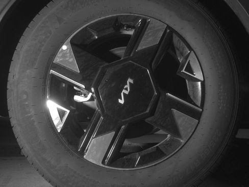 Used 2026 Kia Sportage LX FWD image 18
