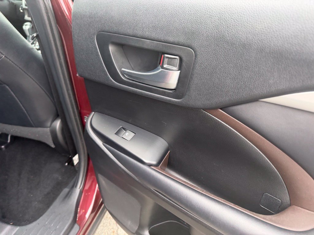 Used 2019 Toyota Highlander XLE FWD image 36