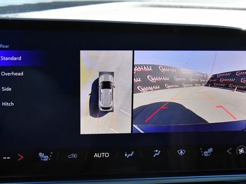 Used 2025 Chevrolet Equinox EV LT w/ Convenience Package image 18