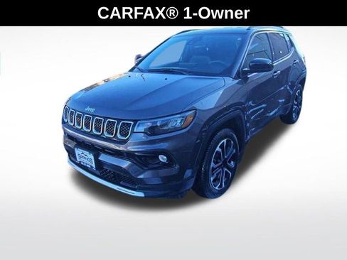 Used 2023 Jeep Compass Limited image 4