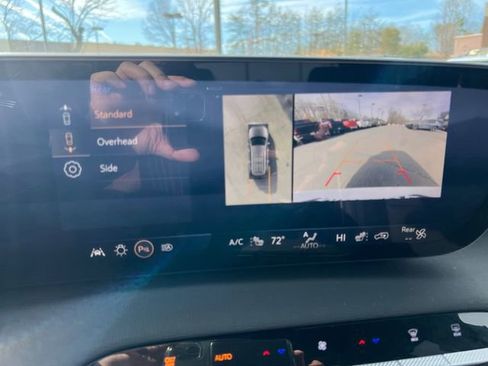 Certified 2025 Buick Enclave Preferred image 22