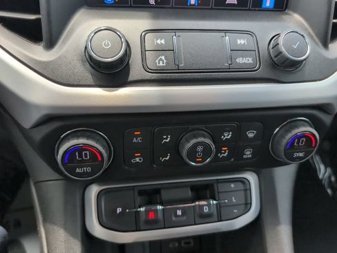 Used 2022 GMC Acadia SLT w/ Elevation Edition FWD image 20