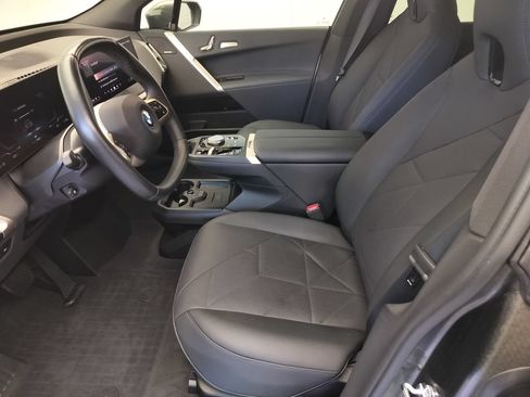 Certified 2024 BMW iX xDrive50 w/ Premium Package AWD/4WD image 8