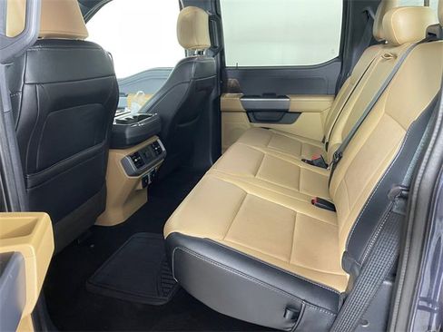 Used 2022 Ford F150 Lariat w/ Max Trailer Tow Package image 18