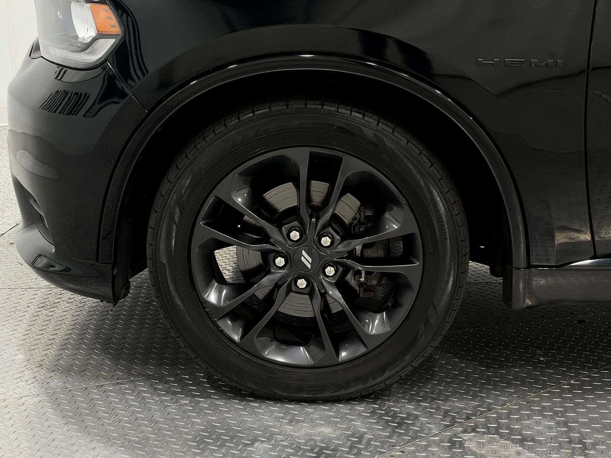 Used 2020 Dodge Durango R/T w/ Blacktop Package AWD/4WD image 36